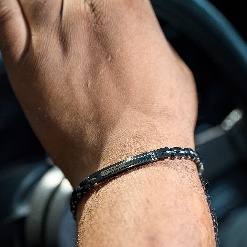 Man wearing the Corvette Black Stainless Link Bracelet