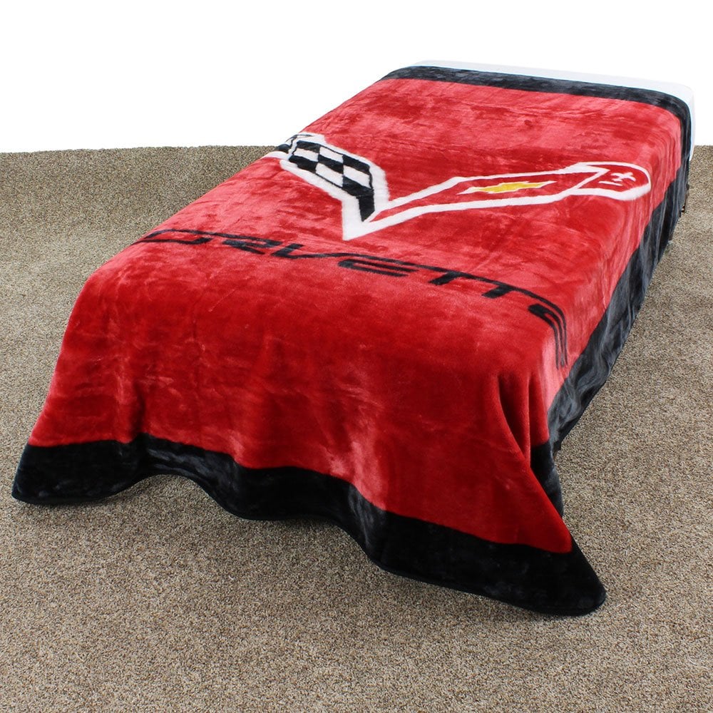 C7 Corvette Emblem Throw Bedspread