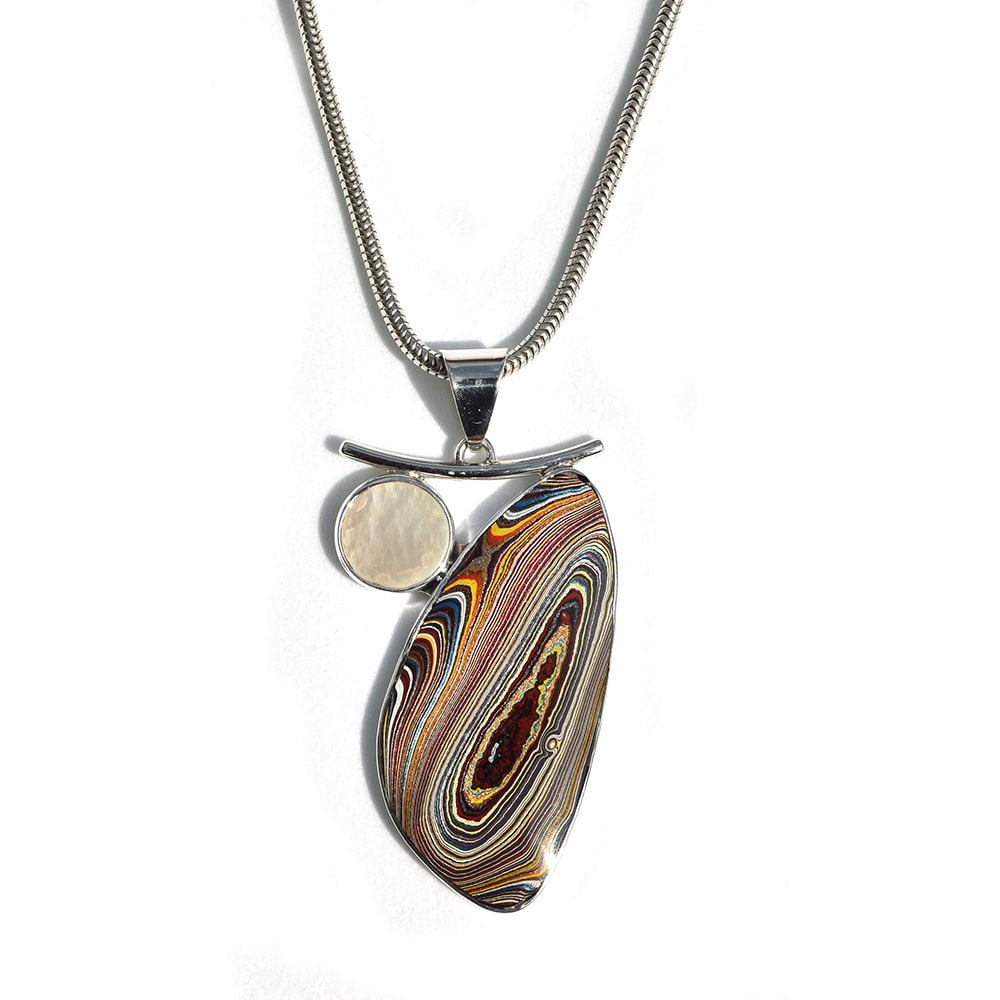 Automotive Paint Pendant and Mother of Pearl Circle Snake Chain Necklace