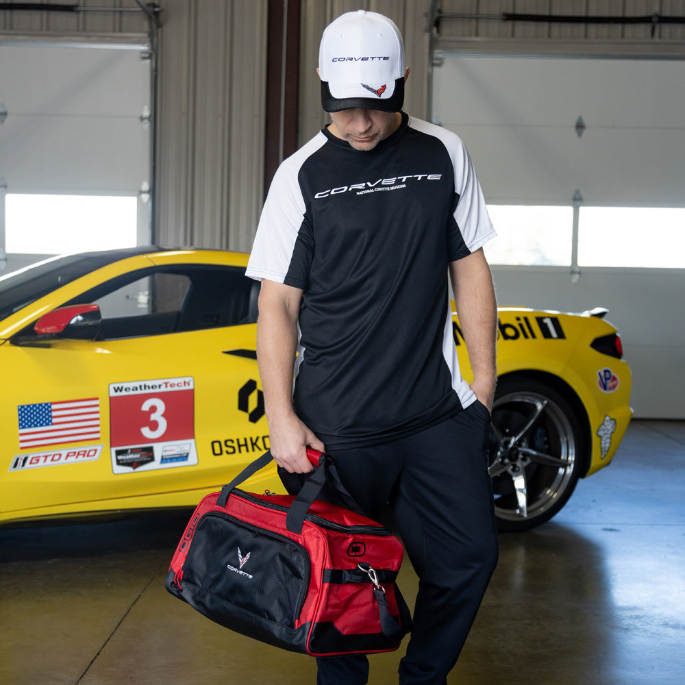 Man wearing the Corvette Colorblock Black and White Jersey